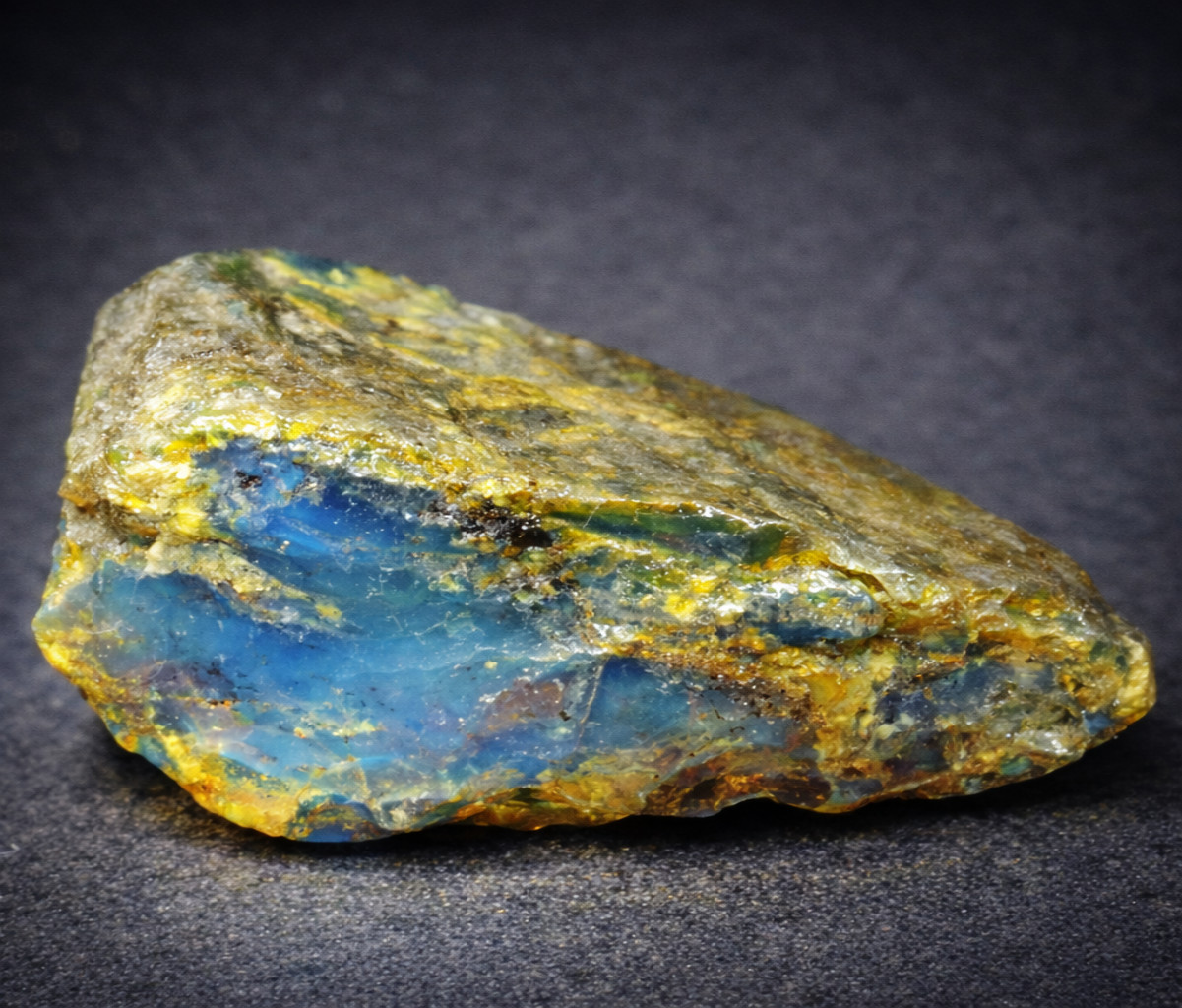 Exquisite Natural Dominican Crystal Clear Blue Amber Rough Specimen 44mm 11g