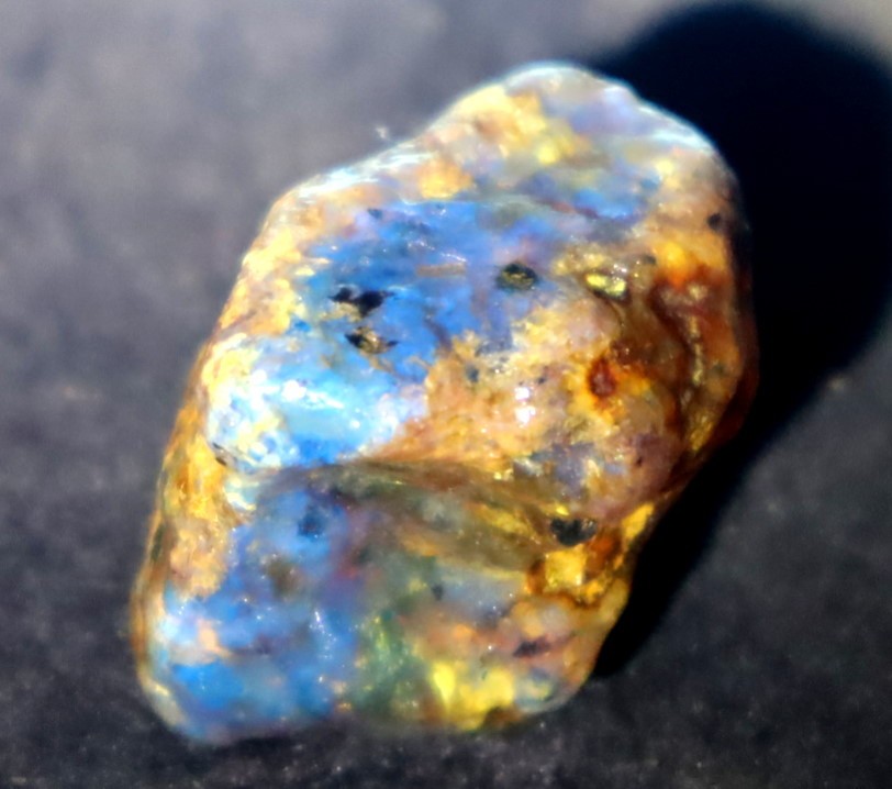 Prettily Natural Dominican Clear Deep Blue Amber Rough Specimen 28mm 8.5g