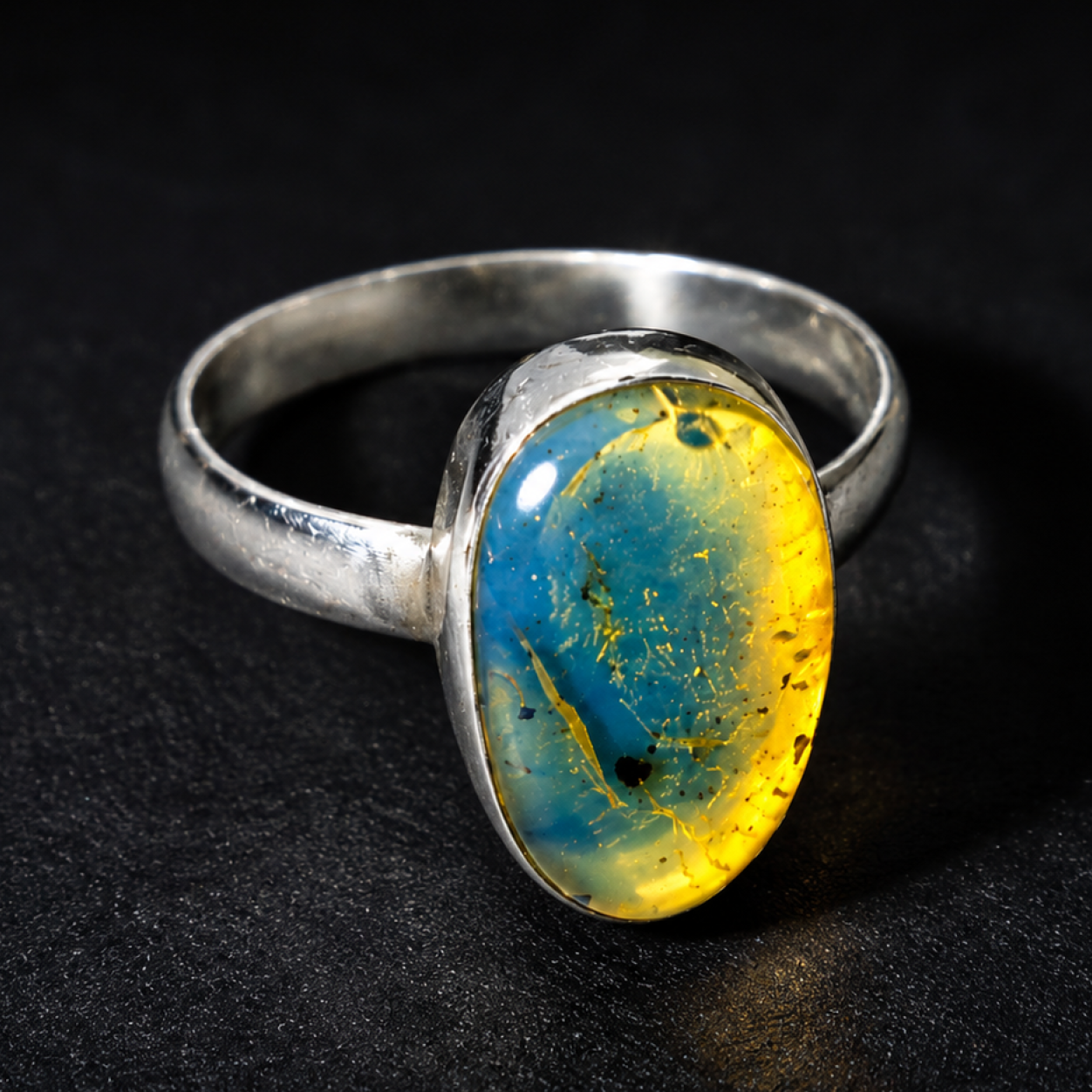 Expertly Crafted Sky Blue 925 Sterling Silver Clear Freeform Ring #7.25
