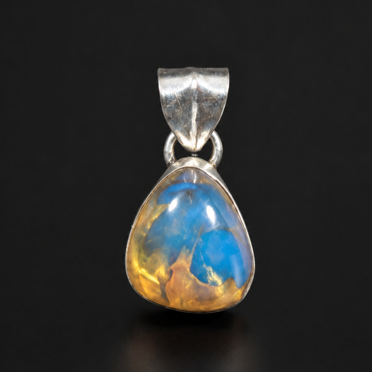 Boutique Crafted Clear Royal Blue Dominican Amber 925 Sterling Silver Pendant 20mm
