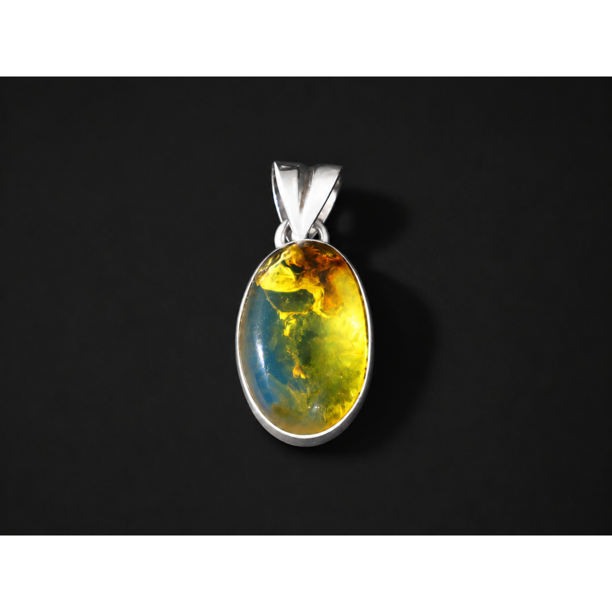 Clear sky blue Natural Dominican Amber oval 925 Sterling Silver Pendant 26 mm
