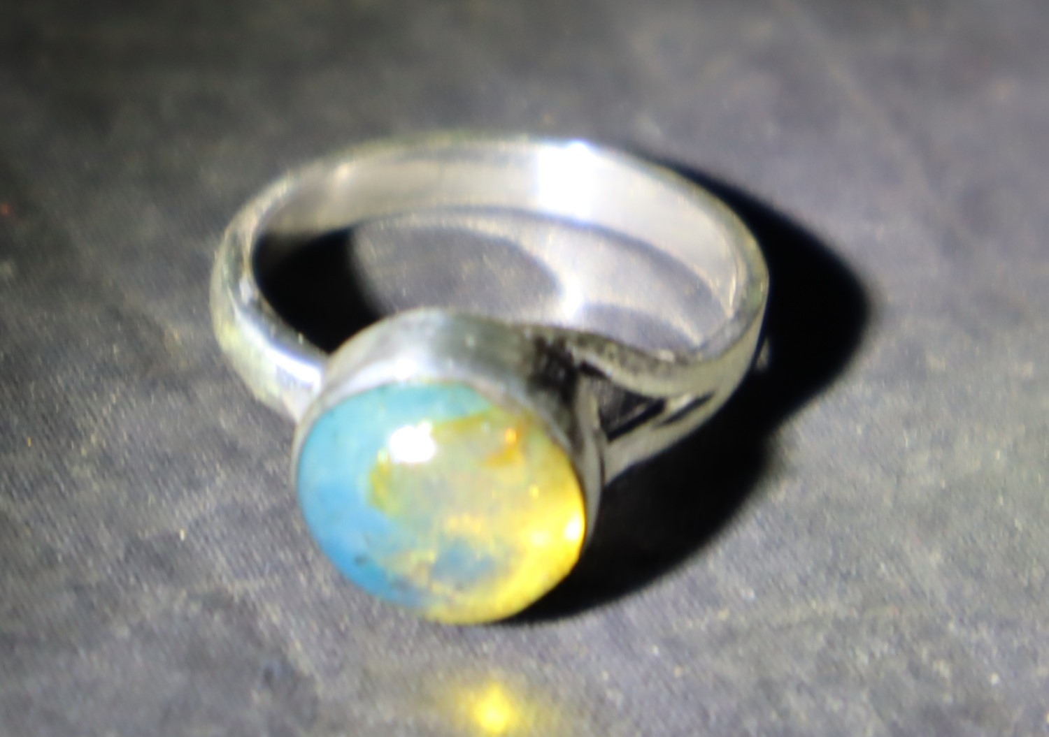 Lovely Natural Clear Sky Blue Amber .925 Sterling Silver Ring #6 free resizing