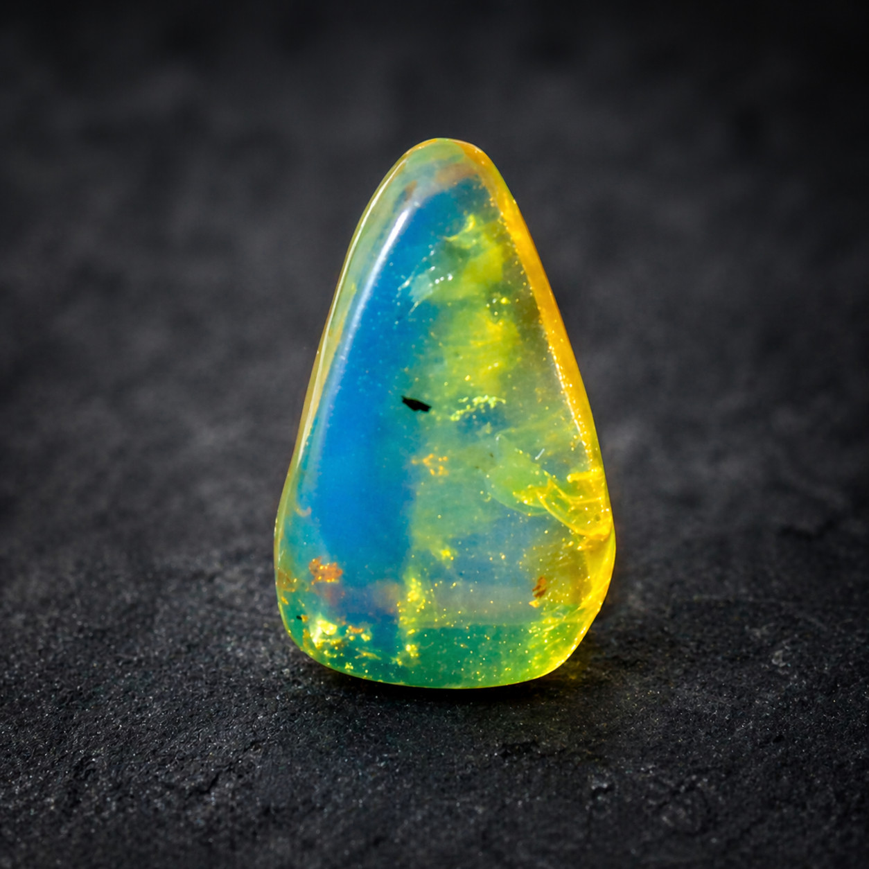 Lovely Natural Dominican Clear Sky Blue Amber Polished Stone 20mm free drill