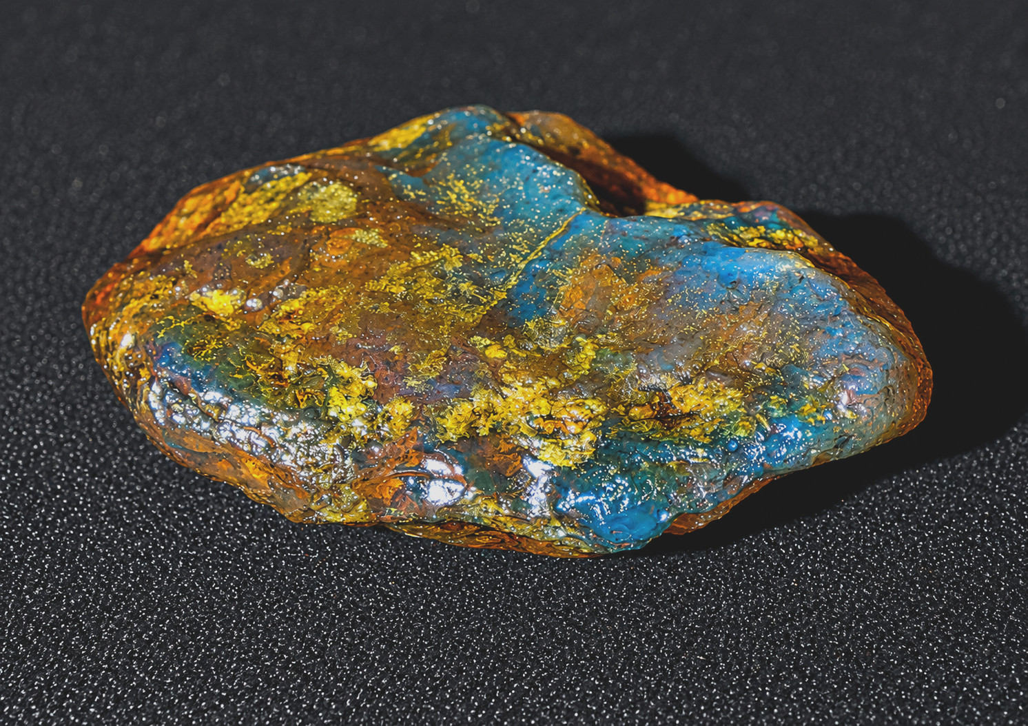 Natural Dominican Blue Green Amber Rough Specimen 60mm 20.5g Clear