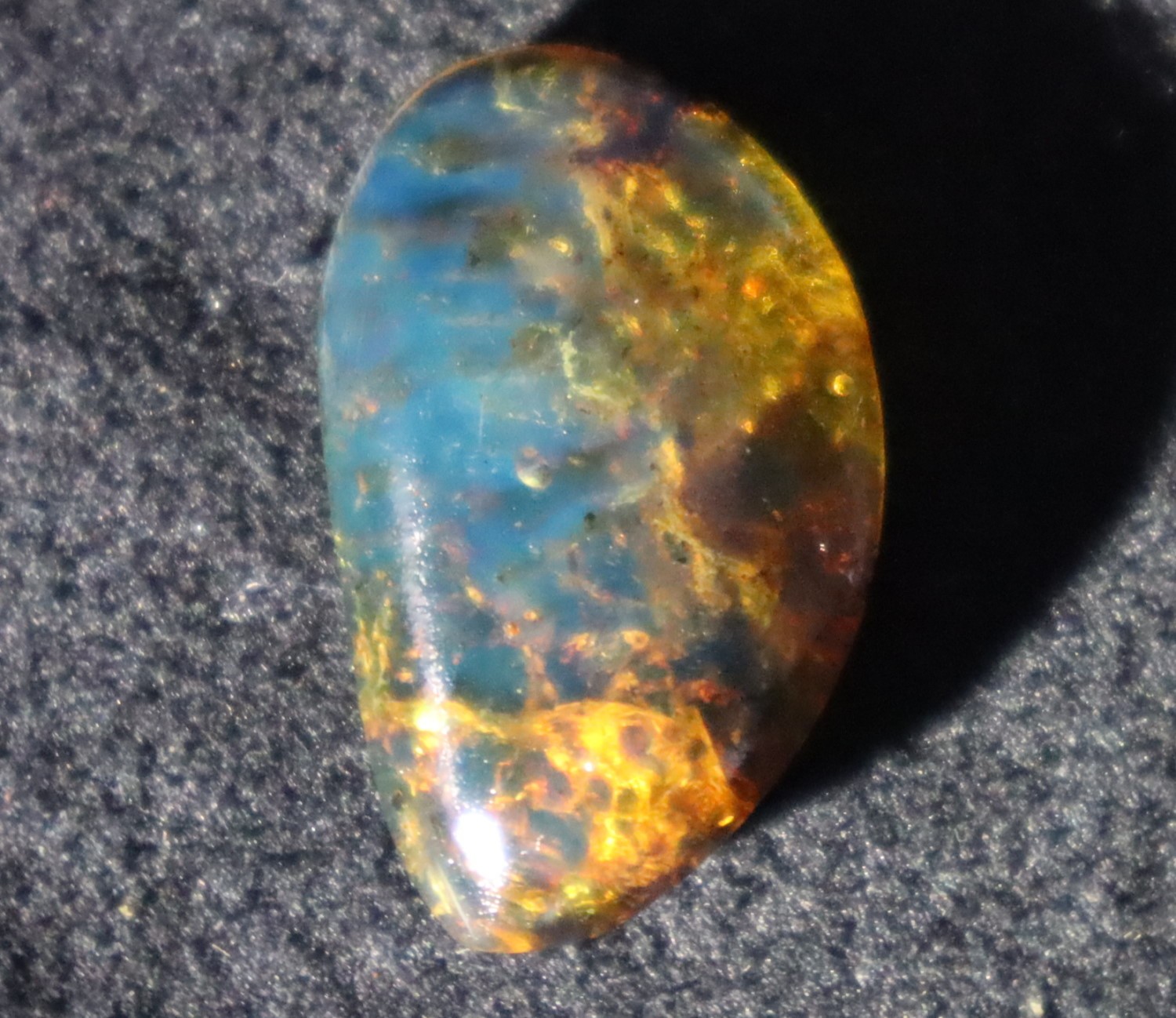 Beautiful Natural Transl.  Deep Blue Amber Cabochon 27mm free drilling and hook