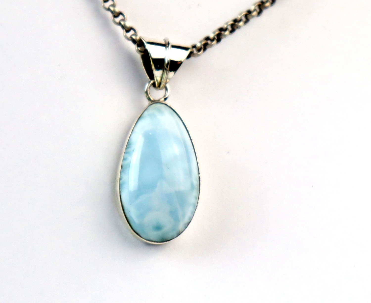 Beautiful Natural Light Blue Larimar .925 Sterling Silver Pendant 35mm