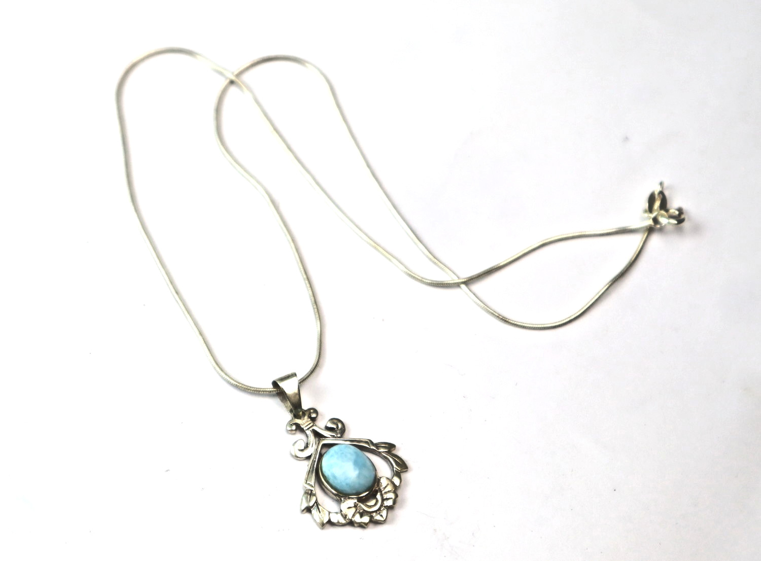 Charming Design Natural Sky Blue Larimar .925 Sterling Silver Necklace 17inch