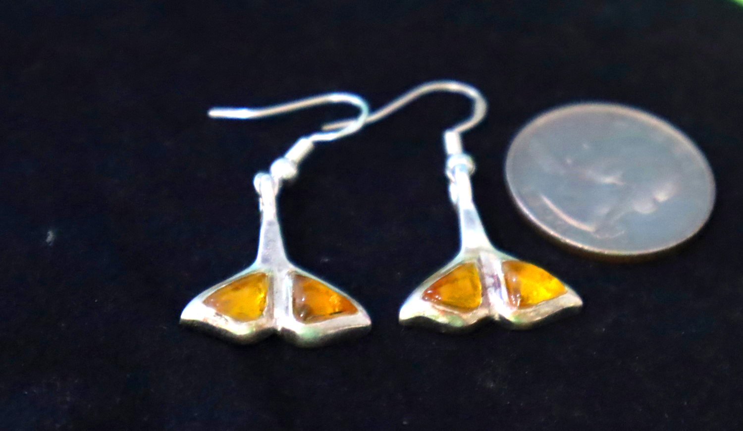 Beautiful Natural Clear Yellow Amber 925 Sterling Silver Whale Fin Earrings 1.5"