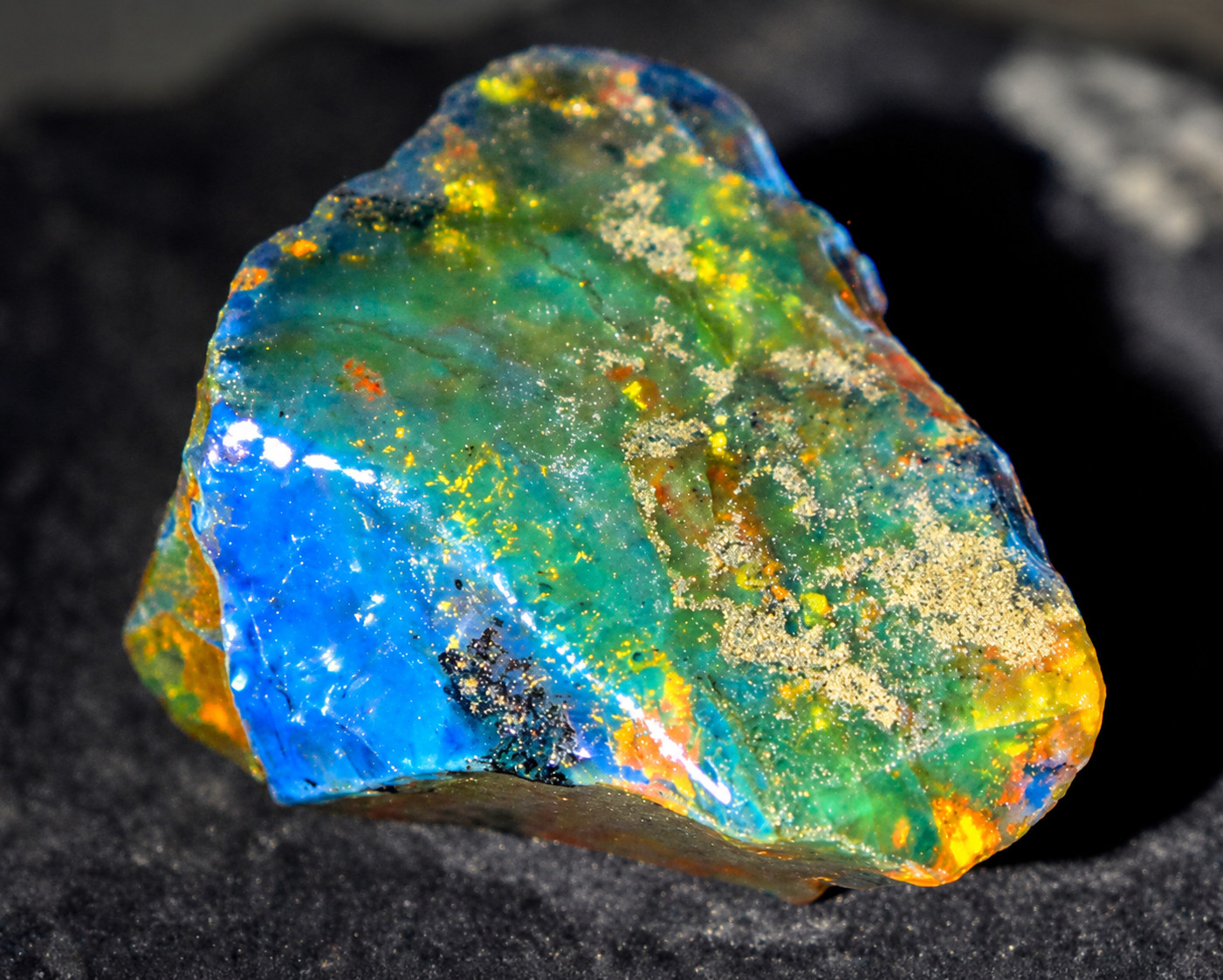 Charming Design Natural Dominican Clear Green Blue Amber Rough Specimen 50mm 26g