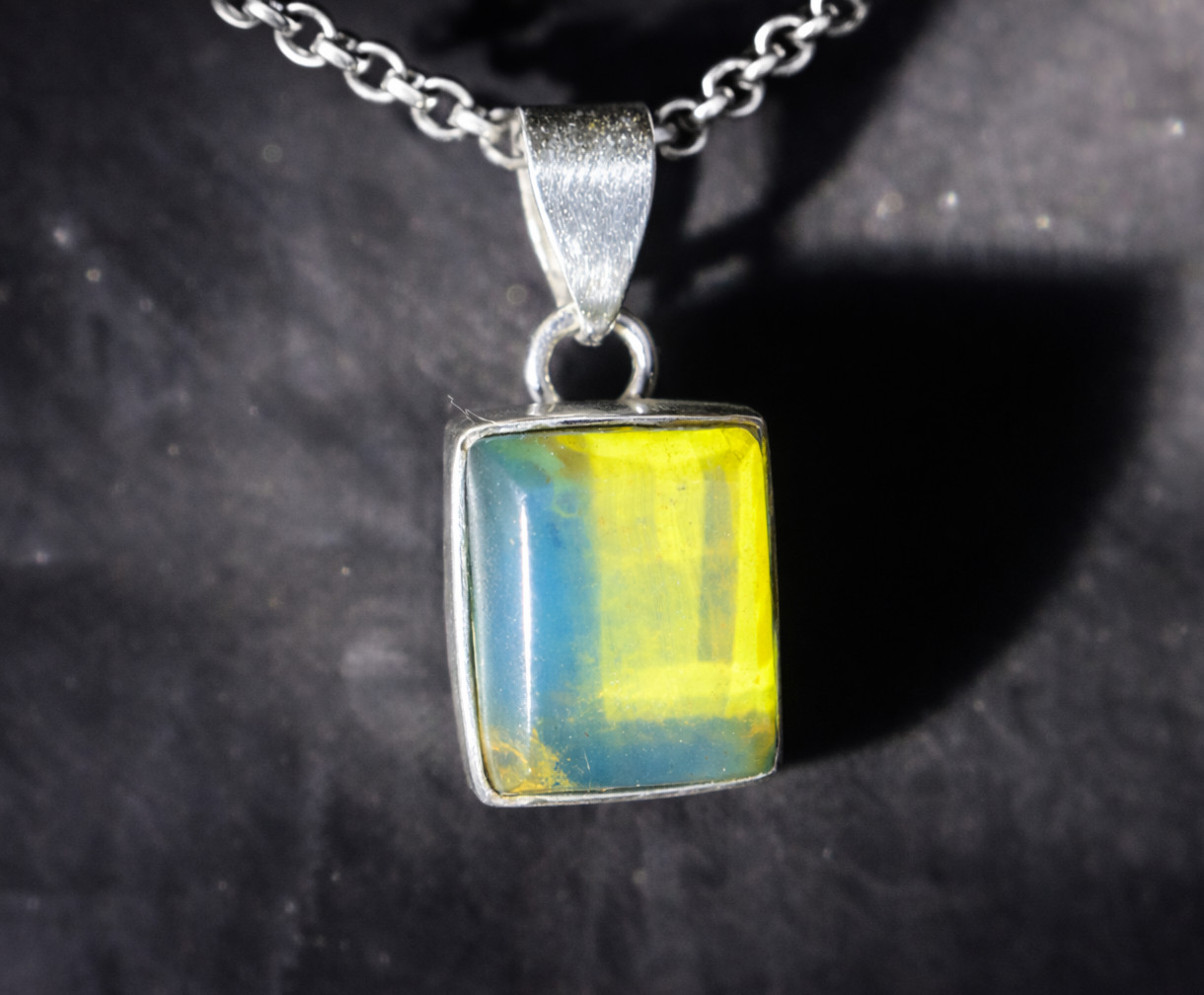 Lovely Natural Clear Light Blue Amber .925 Sterling Silver Pendant 24mm